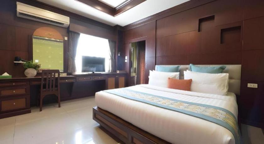 Nartsiri Hotel Ubon Ratchathani Exterior photo